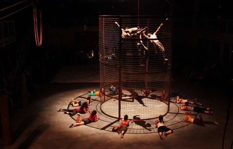 Ústav umění a designu se proměnil v manéž