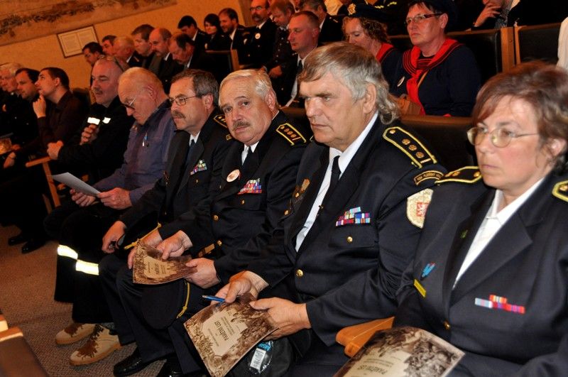 Plzeňští hasiči si 130 let založení hasičské župy připomněli v pátek 31. května 2013 jízdou historických vozidel. V pořadí pátá propagační jízda zavítala tentokrát také do Plzně, projela z Petákovy ulice přes Americkou třídu do prostoru U Branky, kde si patnáct historických hasičských vozidel a stříkaček tažených koňmi mohli prohlédnout náhodní kolemjdoucí, ale i zájemci o hasičskou techniku.