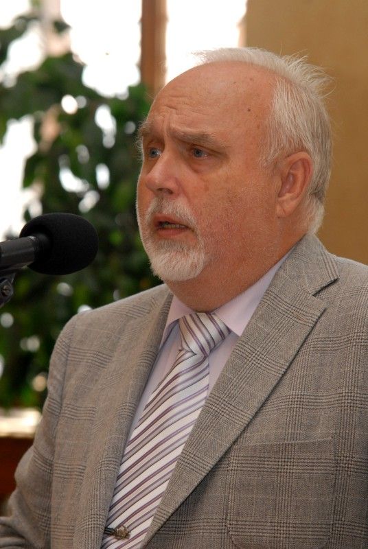 Realizace projektu nové technické základny pro Plzeňské městské dopravní podniky, a.s., která vznikne v plzeňském komplexu Škoda, může začít. V obřadní síni plzeňské radnice byla dnes (23.5.2012) podepsána smlouva o vybudování nového areálu dopravní základny a o poskytování oprav, údržby a odstavu vozidel. Výstavba továrenského komplexu pro zajištění odstavu a všech typů oprav trolejbusů a autobusů by měla být dokončena do konce roku 2013.