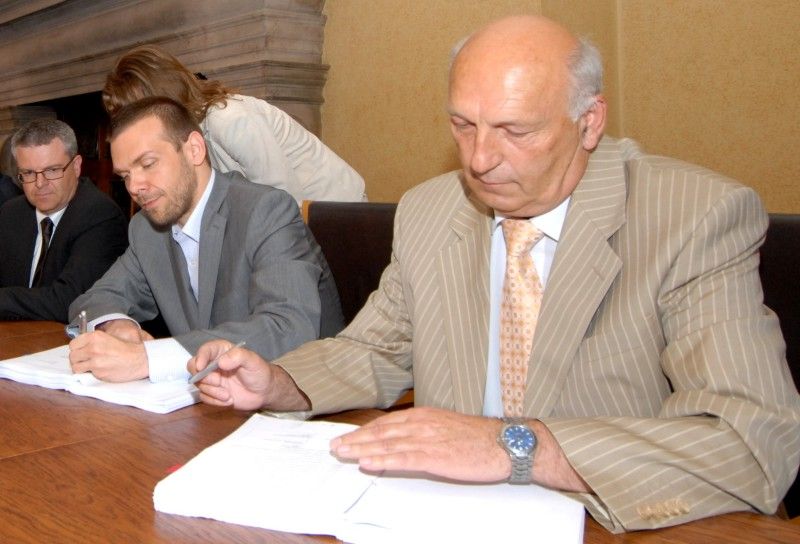 Smlouva na výstavbu nové technické základny pro PMDP byla podepsána