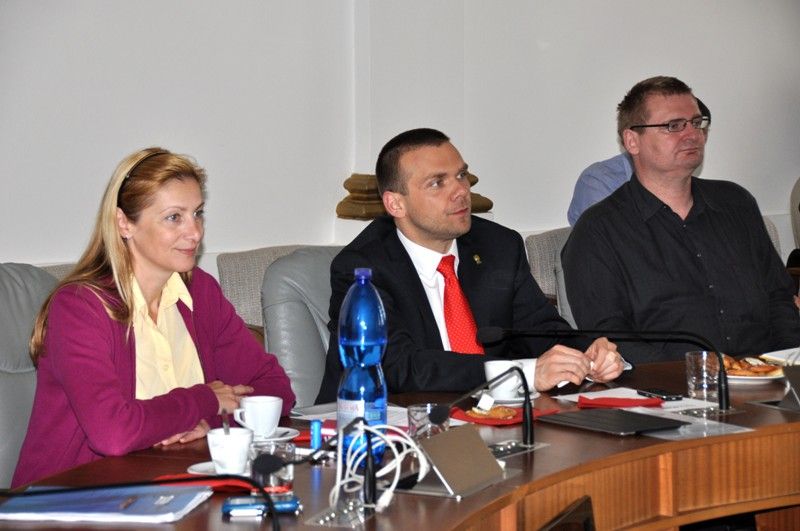 Zkušenosti, rady a inspiraci předávali členové organizačního týmu letošního Evropského hlavního města kultury z Košic plzeňským organizátorům při jejich několikadenní návštěvě západočeské metropole. V úterý 11. června 2013 se setkali i se členy rady projektu.
