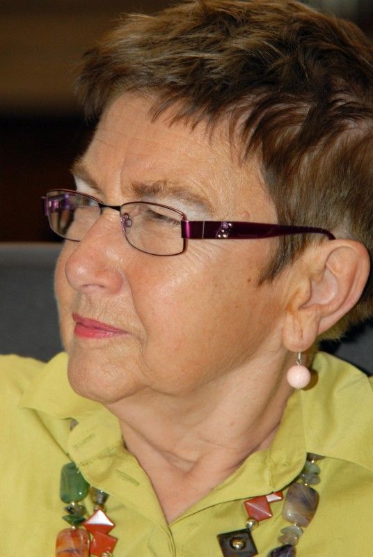 Plzeňské události 1. června 1953, kdy se na dvacet tisíc Plzeňanů vzepřelo komunistické moci, si město jako každý rok připomnělo udělením Ceny 1. června. Obdržela ji socioložka Jiřina Šiklová za důsledné prosazování principů demokracie a za odvážnou podporu a distribuci samizdatové literatury v dobách nesvobody. Druhým oceněným se stal in memoriam Ivan Martin Jirous za jeho statečné občanské postoje, za nesmiřitelné aktivity proti totalitnímu režimu, za publicistickou a literární činnost a v neposlední řadě za osobní přínos české kultuře. Cenu převzala Jirousova životní partnerka Dáša Vokatá.