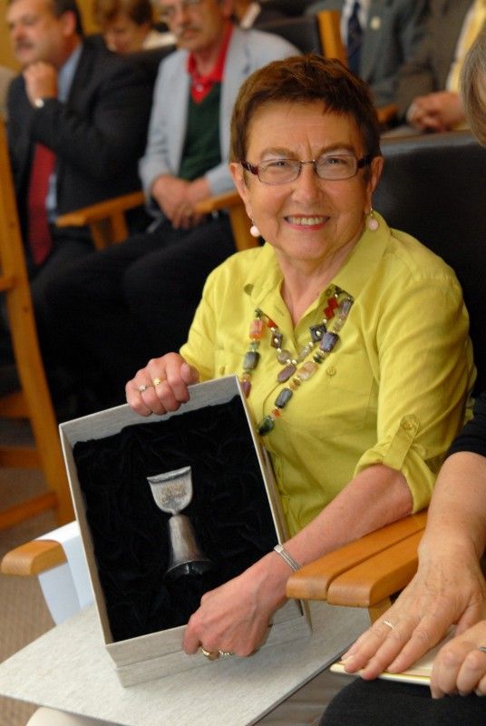 Plzeňské události 1. června 1953, kdy se na dvacet tisíc Plzeňanů vzepřelo komunistické moci, si město jako každý rok připomnělo udělením Ceny 1. června. Obdržela ji socioložka Jiřina Šiklová za důsledné prosazování principů demokracie a za odvážnou podporu a distribuci samizdatové literatury v dobách nesvobody. Druhým oceněným se stal in memoriam Ivan Martin Jirous za jeho statečné občanské postoje, za nesmiřitelné aktivity proti totalitnímu režimu, za publicistickou a literární činnost a v neposlední řadě za osobní přínos české kultuře. Cenu převzala Jirousova životní partnerka Dáša Vokatá.