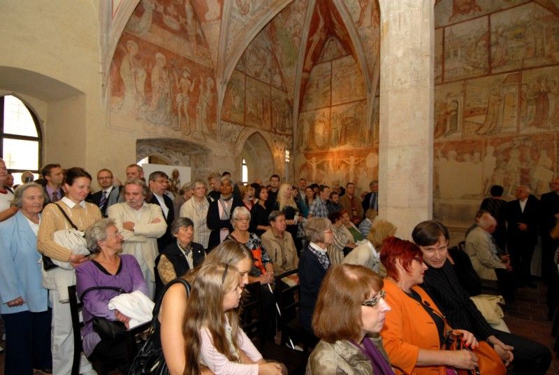 V Plzni vzniklo (15.6.2012) nové muzeum, které vystaveným souborem křesťanských reálií seznamuje návštěvníka se světem křesťanů. Prezentovaná díla a předměty patří k tomu nejlepšímu, co se v západních Čechách zachovalo. Nejstarší z nich pocházejí ze začátku 14. století, liturgické předměty z konce 15. století. Například Malesická monstrace nebo kalich ze Zvíkovce mají patřit mezi největší skvosty klenotnice (v prostoru bývalé nemocnice s renesanční kaplí).