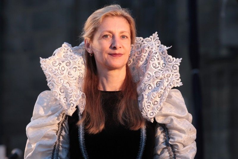 Rej strašidel, světelná a ohňová show, zábava na dvoře císaře Rudolfa II., kára komediantů, hudební produkce, divadelní představení. To vše přilákalo v uplynulém víkendu (16. a 17.6.2012) na plzeňské náměstí Republiky tisíce návštěvníků. Oblíbená plzeňská akce Historický víkend se konala již poosmnácté. (Foto: Václav Samek)