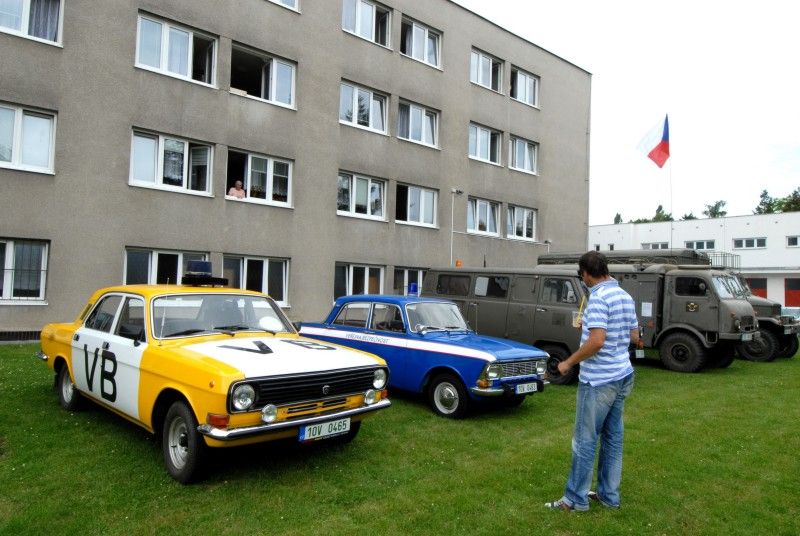 V areálu Domova pro seniory Sedmikráska a Domova se zvláštním režimem Čtyřlístek se ve středu (20.6.2012) po celý den konala zahradní slavnost. V pořadí již čtrnáctá venkovní oslava byla letos zorganizována u příležitosti výročí 50 let od zahájení provozu zařízení. Zváni byli nejen místní obyvatelé, ale také jejich hosté. Areál v Kotíkovské ulici tak zaplnili návštěvníci všech věkových kategorií.