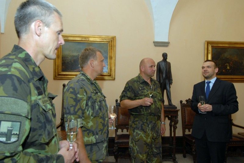 Podepsáním realizační dohody byla v pondělí 25. června 2012 stvrzena spolupráce mezi městem a plzeňským krajským vojenským velitelstvím.