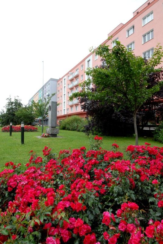 Armádní generál Heliodor Píka se narodil přesně před 115 lety, 3. července 1897. Při této příležitosti si město Plzeň (3.7.2012) připomnělo jeho památku. Primátor Martin Baxa položil květiny u pomníku „účastníka tří odbojů, oběti komunistického teroru“ generála Píky, který se nachází na jednom ze slovanských náměstí pojmenovaném právě po hrdinovi československého zahraničního odboje.