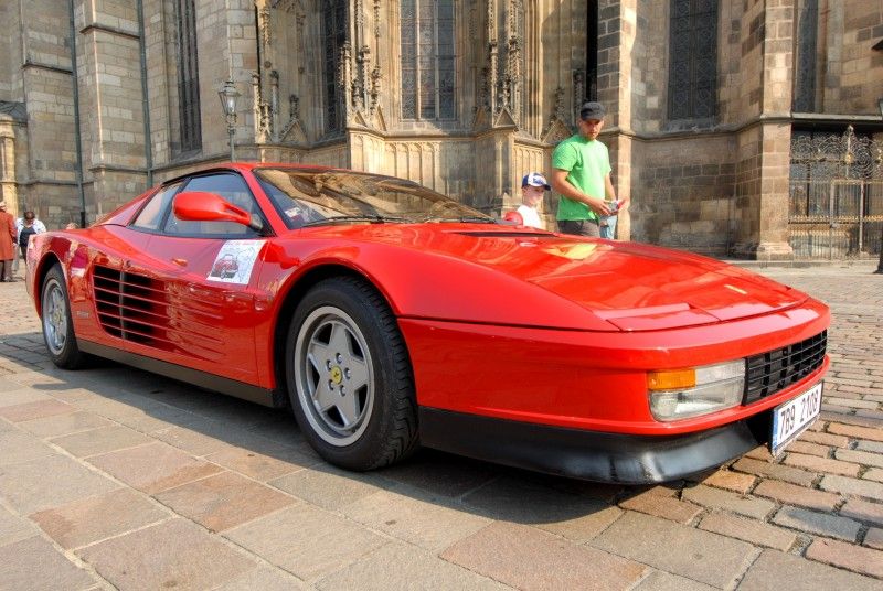 Kolona dvou desítek historických vozidel v čele se závodním vozem Tatra šestinásobného vítěze Rallye Paříž – Dakar Karla Lopraise odstartovala z plzeňského náměstí Republiky (27.7.2012) svoji třídenní cestu po nejzajímavějších památkách Plzeňského kraje. Trasu 444 km dlouhou zakončí v neděli odpoledne na nádvoří Plzeňského Prazdroje.