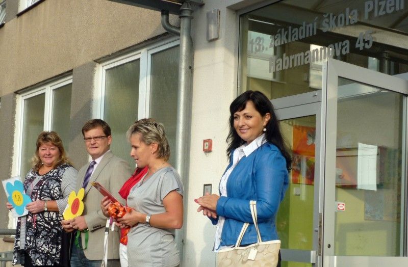 Radní Rottová přivítala prvňáčky na 13. ZŠ