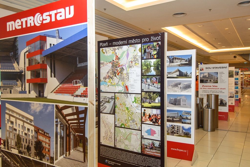 Finpex ocenil nejlepší investiční počiny, veřejnosti otevřel výstavu (foto: M. Pecuch, 5.10.2016)