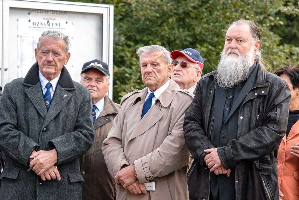 Václav Havel má v Plzni pamětní desku, je na zdi věznice, v níž strávil 18 měsíců (foto: M. Pecuch, 5.10.2016)