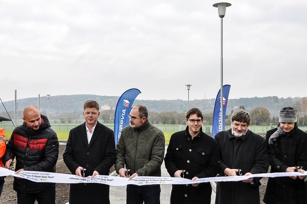 Město dokončilo náhradní hřiště pro SK Slovan Plzeň 1910 (foto: M. Pecuch, 8.11.2016)