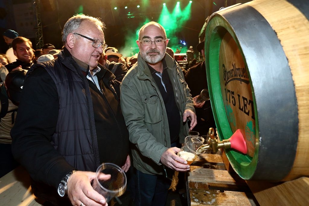 Na 50 tisíc lidí oslavilo 175. výročí plzeňského ležáku (foto: Z. Vaiz)