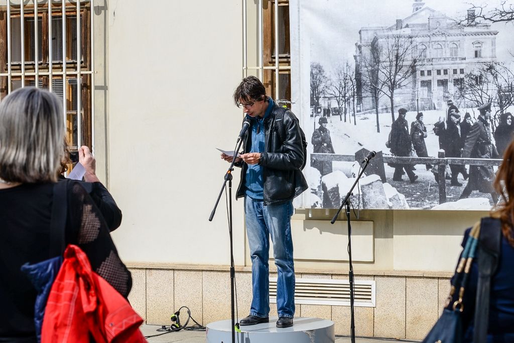 Čtení jmen obětí holocaustu 2018 v Plzni