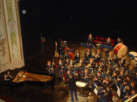 Koncert The 76th US Army Band (V Corps, US Army) v Divadle J. K. Tyla