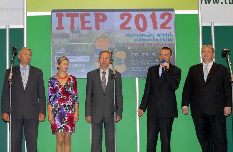 Více než sto našich a zahraničních vystavovatelů se sjelo (20.9.2012) do Městské sportovní haly na Slovanech, aby v Plzni představili kompletní informace o svých destinacích na veletrhu ITEP.
