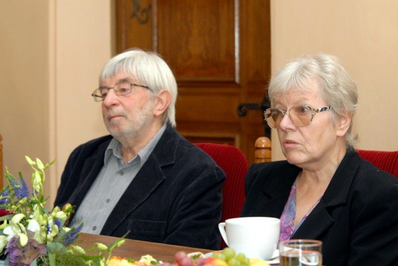 U příležitosti životního jubilea přijala plzeňská fotografka Anna Kocourková pozvání primátora Martina Baxy na přátelské posezení, které se uskutečnilo ve čtvrtek (20.9.2012) dopoledne na plzeňské radnici. Setkání se zúčastnil také její manžel Karel Kocourek. Diskutovalo se především o regionálním umění nebo nejvýraznějších osobnostech fotografického oboru, ale také o překážkách, které v době normalizace musela Anna Kocourková jako zaměstnankyně Krajského kulturního střediska překonávat.