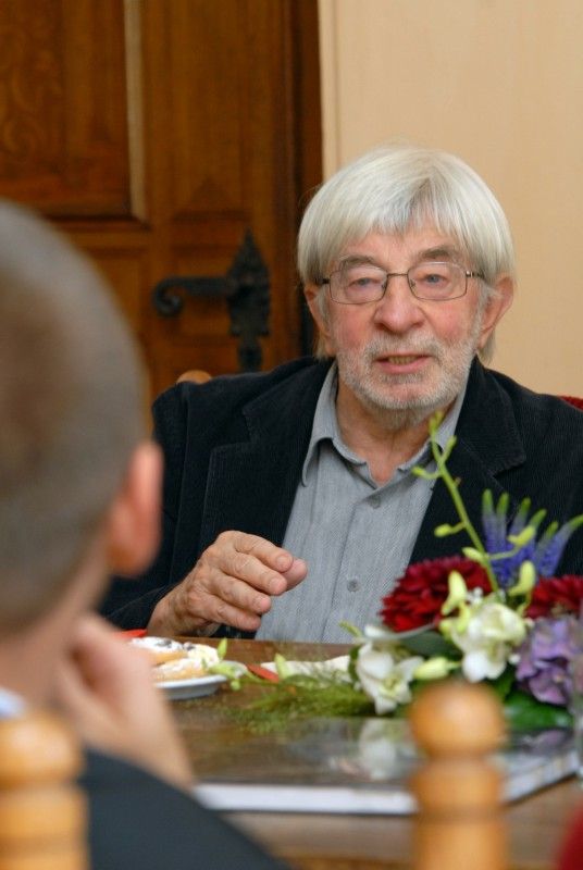 U příležitosti životního jubilea přijala plzeňská fotografka Anna Kocourková pozvání primátora Martina Baxy na přátelské posezení, které se uskutečnilo ve čtvrtek (20.9.2012) dopoledne na plzeňské radnici. Setkání se zúčastnil také její manžel Karel Kocourek. Diskutovalo se především o regionálním umění nebo nejvýraznějších osobnostech fotografického oboru, ale také o překážkách, které v době normalizace musela Anna Kocourková jako zaměstnankyně Krajského kulturního střediska překonávat.