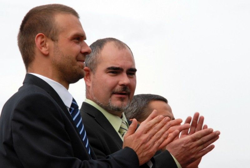 Po roce rekonstrukčních prací a stavebních úprav mohou Plzeňané od 24.9.2012 využívat další relaxační zónu v blízkosti centrální části města. Výrazná proměna území u soutoku řek Radbuzy a Mže nyní nabízí nevšední potenciál pro každodenní rekreaci a odpočinek. Projektem s celkovými náklady ve výši 71,6 milionu korun bez DPH se Plzni podařilo zhodnotit místo nejen z hlediska rekreačního a sportovního, ale i z hlediska ekologického a krajinného. Revitalizace území Štruncových sadů naplnila jednu z klíčových investic do kulturní a volnočasové infrastruktury spojené s projektem Plzeň – Evropské hlavní město kultury 2015.