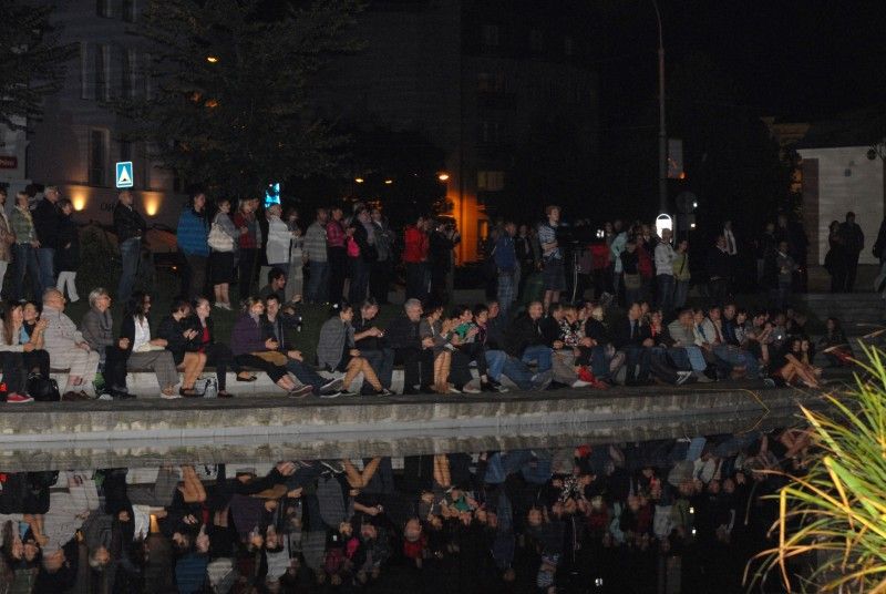 Ve středu 26. září 2012 večer odhalila společnost Plzeň 2015 na slavnostní vernisáži tváře letošních ikon z řad inovátorů, průkopníků a podnikatelů. Netradičním slavnostním večerem v Mlýnské strouze provázeli Antonín Procházka a Tereza Brodská. V programu vystoupili stepaři, na klavír zahrál Matěj Pavlík a závěr patřil baroknímu ohňostroji.