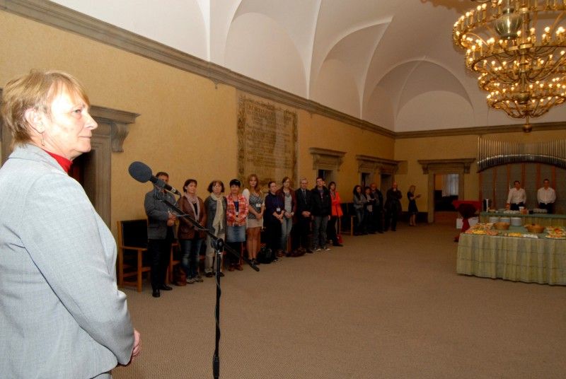 Celkem čtyři desítky učitelů z dvaceti středních škol po celé Evropě se staly součástí delegace projektu Euroweek, která dnes (1.10.2012) zavítala na plzeňskou radnici.