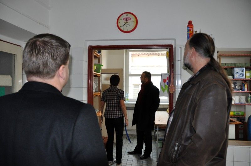 Dva pro Městský obvod Plzeň 2 – Slovany nejdůležitější cíle prezentovali jeho zástupci primátorovi Martinu Baxovi při návštěvě slovanské radnice 16.10.2012. Božkovský ostrov a stavbu nové mateřské školy. Při setkání se ale mluvilo také o potřebné rekonstrukci Kulturního domu Šeříková, o rozvojovém území Světovar a bývalých kasáren Slovany nebo o úslavském kanalizačním sběrači a studii rekonstrukce Jiráskova náměstí. (foto: Z. Kubalová)