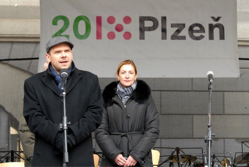 U příležitosti 94. výročí vzniku Československa (28.10.2012) a 75. výročí úmrtí Tomáše Garriguea Masaryka uspořádalo město Plzeň ve spolupráci s autorem expozice Stanislavem Bukovským výstavu, která na 21 panelech přibližuje život prvního československého prezidenta. Zejména prostřednictvím dobových fotografií představuje Tomáše Garriguea Masaryka jako politika, který se během první světové války zasloužil o vznik samostatného Československa, jako státníka, který vedl mladý stát v prvních letech jeho existence, i jako osobnost, která zanechala významný odkaz dalším generacím.