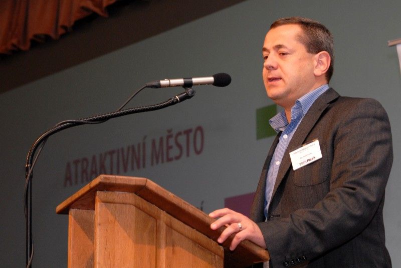 V Měšťanské besedě bylo zahájeno dvoudenní sympozium Fórum pro kreativní Plzeň