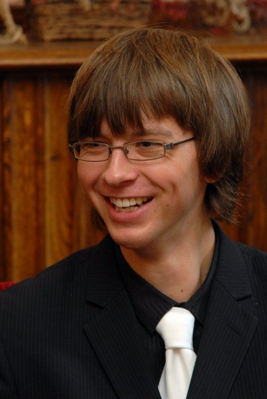 Úspěšní akordeonisté, studenti plzeňské konzervatoře Jan Marhoul a Luboš Marek, kteří v září excelovali na mezinárodní hudební soutěži ve švýcarském Reinachu, přijali pozvání primátora Martina Baxy k přátelskému posezení. Setkání, kterého se zúčastnila i jejich profesorka Jarmila Vlachová, se uskutečnilo v úterý 31.10.2012 odpoledne.