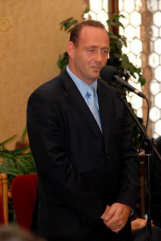 U příležitosti výročí dvaceti let, které uplynuly od jejího znovuobnovení, ocenila (1.11.2012) Městská policie Plzeň své strážníky. Téměř 160 policistů bylo ve středu dopoledne oceněno za věrnost, za mimořádné činy, za statečnost či za záchranu lidského života. Ocenění předali vybraným strážníkům primátor Martin Baxa, radní pro oblast bezpečnosti Robert Houdek a velitel Městské police Plzeň Antonín Šturm.