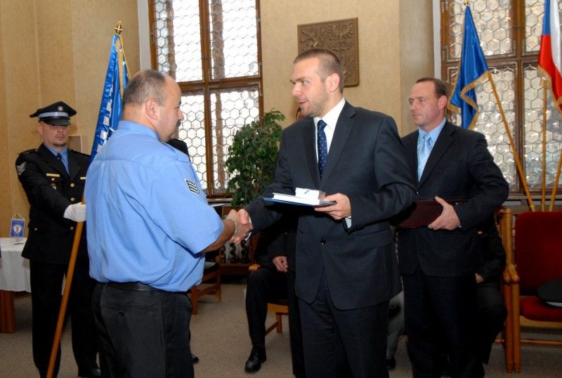 U příležitosti výročí dvaceti let, které uplynuly od jejího znovuobnovení, ocenila (1.11.2012) Městská policie Plzeň své strážníky. Téměř 160 policistů bylo ve středu dopoledne oceněno za věrnost, za mimořádné činy, za statečnost či za záchranu lidského života. Ocenění předali vybraným strážníkům primátor Martin Baxa, radní pro oblast bezpečnosti Robert Houdek a velitel Městské police Plzeň Antonín Šturm.