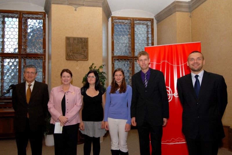 Velvyslankyně Peru ocenila nejlepší studentské práce