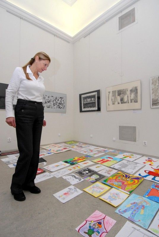 Nejlepšího Kašpárka vybírala v pátek 9. listopadu 2012 odborná porota z 1256 výtvarných prací. Soutěž Hledá se nový plzeňský Kašpárek vyhlásilo Muzeum loutek s podporou Magistrátu města Plzně. Porota vybírala ve třech věkových kategoriích. Uděleny byly i zvláštní ceny. Jednu z nich, kterou věnovala náměstkyně primátora Eva Herinková, získá žák skvrňanské speciální školy. Výsledky soutěže budou zveřejněny v pondělí 12. listopadu 2012.