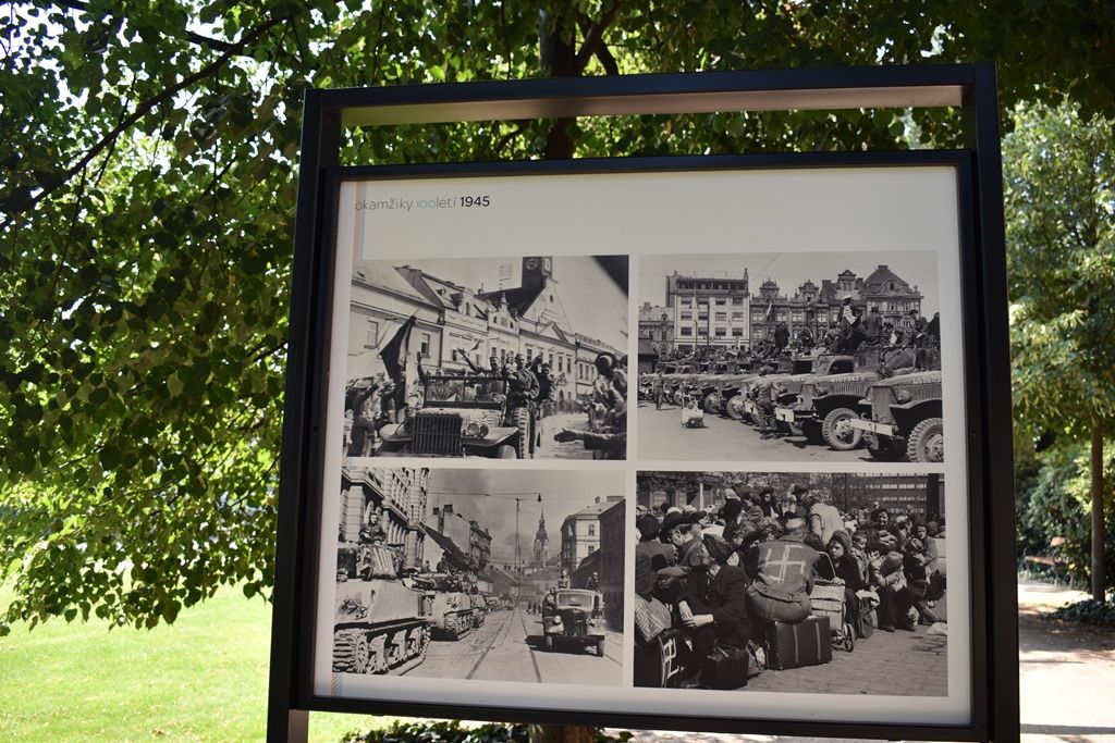 Okamžiky století se představují v Šafaříkových sadech (foto: A. Jarošová, 31.7.2018)