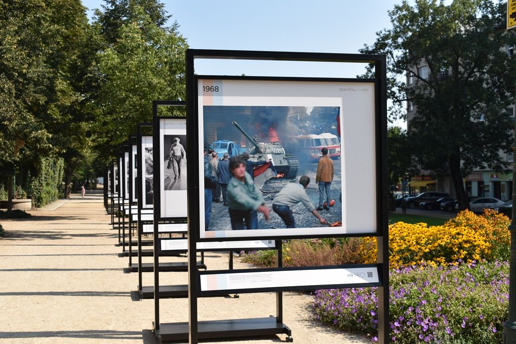 Okamžiky století se představují v Šafaříkových sadech (foto: A. Jarošová, 31.7.2018)