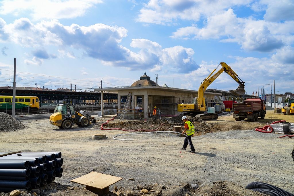 Stavba nového přestupního uzlu v Šumavské ulici v Plzni (foto: M. Pecuch, 28.8.2018)