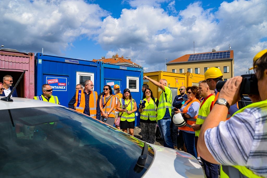 Stavba nového přestupního uzlu v Šumavské ulici v Plzni (foto: M. Pecuch, 28.8.2018)