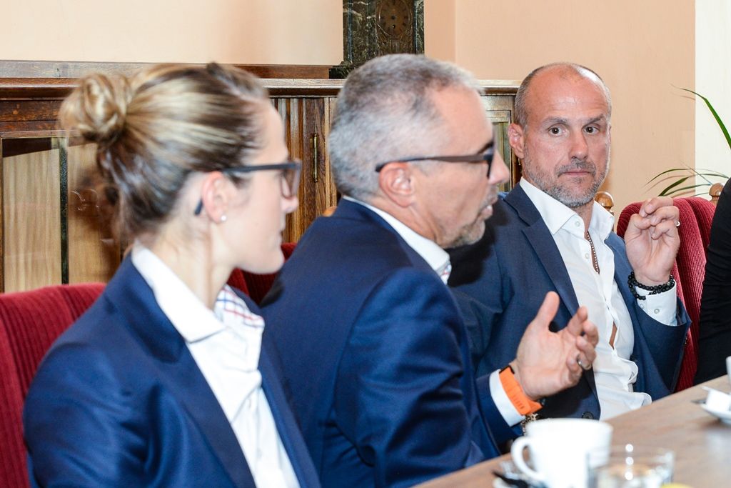 Zástupci IHF a HC Škoda Plzeň navštívili plzeňskou radnici (foto: M. Pecuch, 30.8.2018)