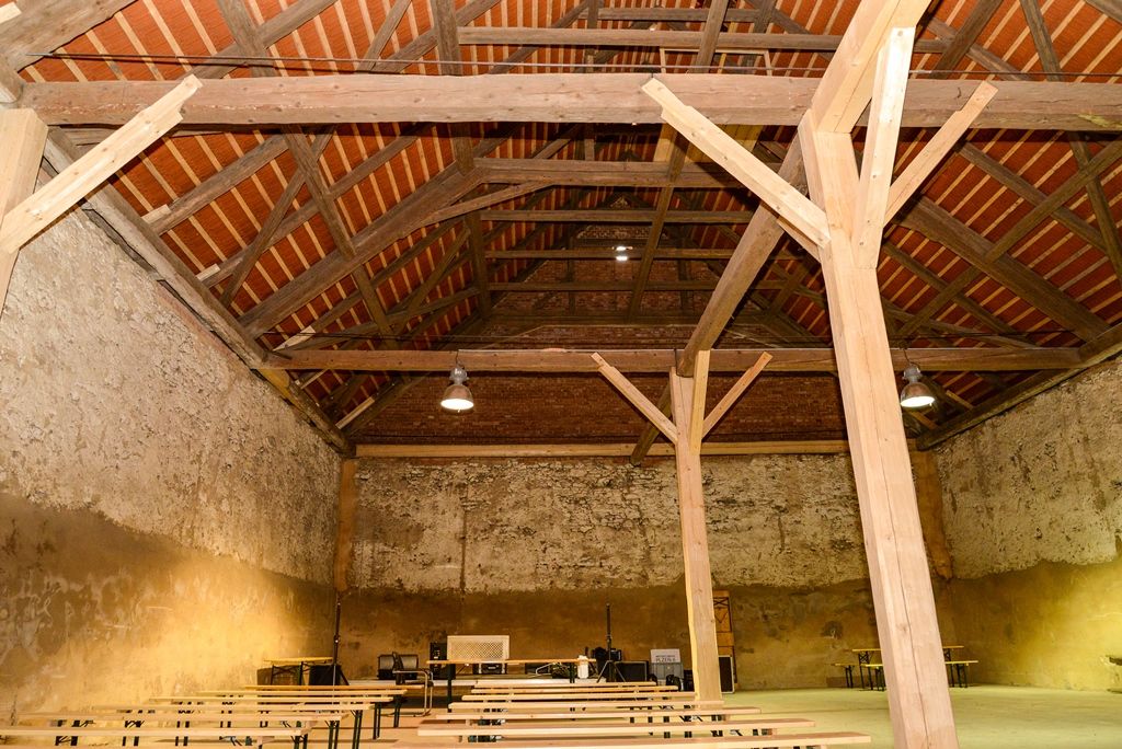 Litická stodola a sýpka (foto: M. Pecuch, 30.8.2018)