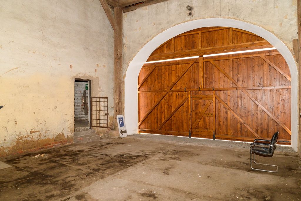 Litická stodola a sýpka (foto: M. Pecuch, 30.8.2018)