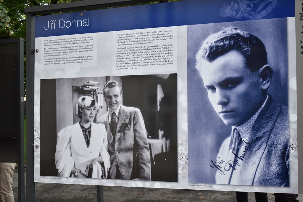 Výstava Hvězdy stříbrného plátna ve Smetanových sadech (foto: A. Jarošová, 3.9.2018)