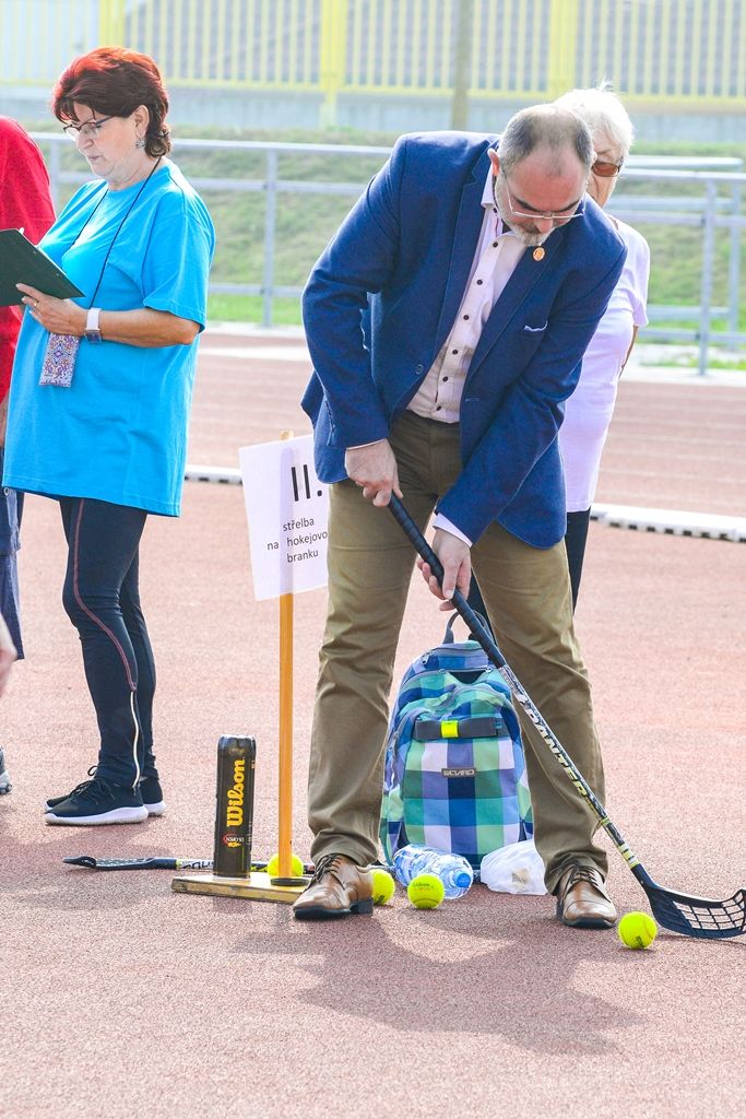 Senioři změřili své síly na atletickém stadionu (foto: M. Pecuch, 5.9.2018)