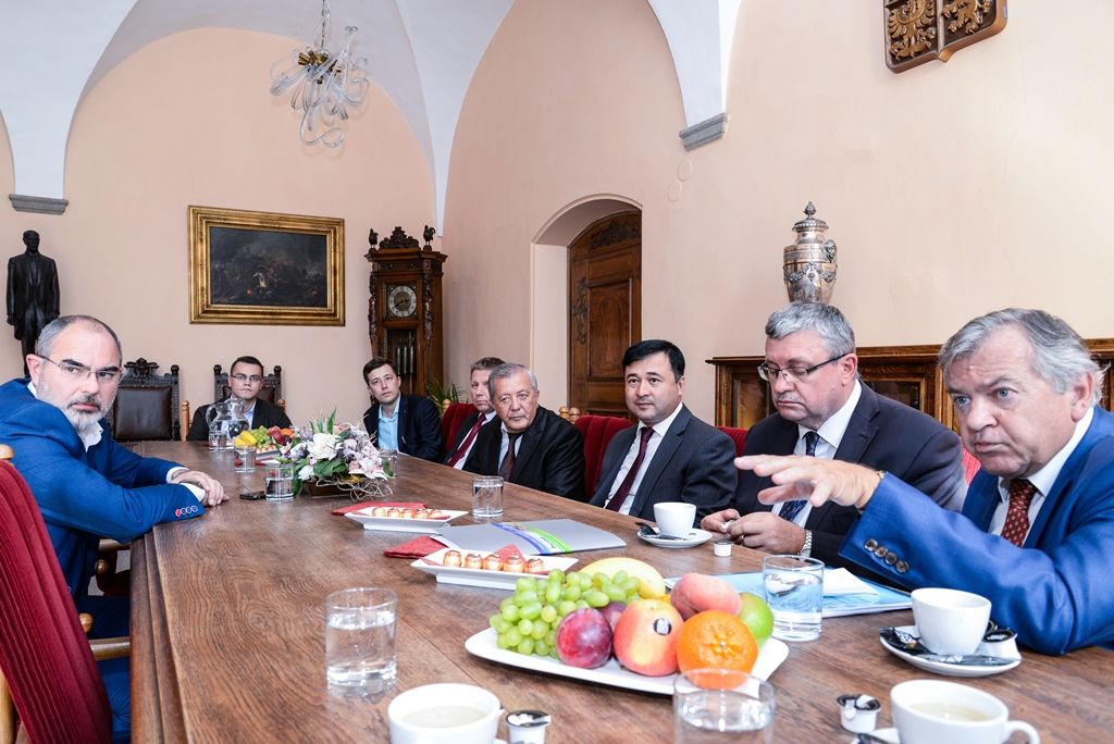 Primátor Martin Zrzavecký přijal delegaci Uzbekistánu
