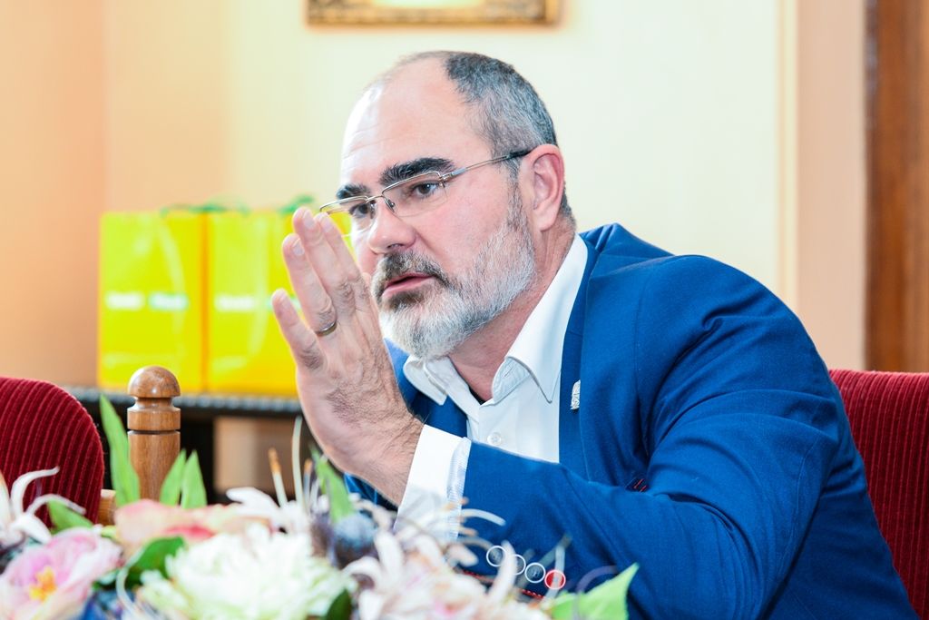 Primátor Martin Zrzavecký přijal delegaci Uzbekistánu (fotografie: M. Pecuch, 11.9.2018)