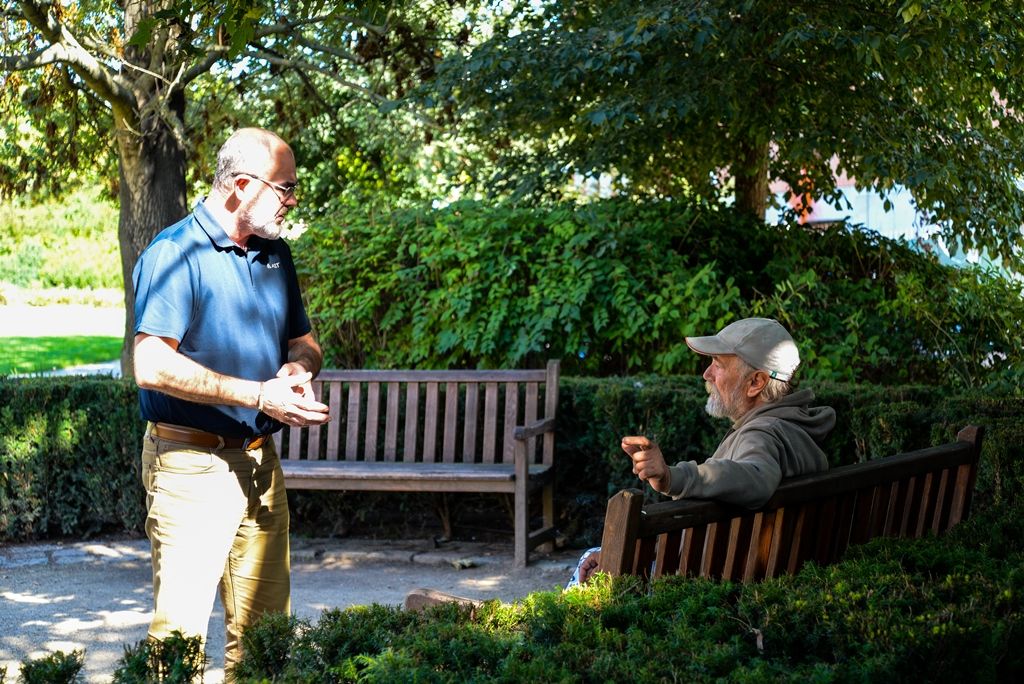 Preventivní kontrola osob bez domova v sadovém okruhu (foto: M. Pecuch, 10.9.2018)