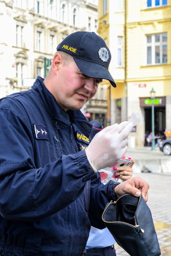 Preventivní kontrola osob bez domova v sadovém okruhu (foto: M. Pecuch, 10.9.2018)