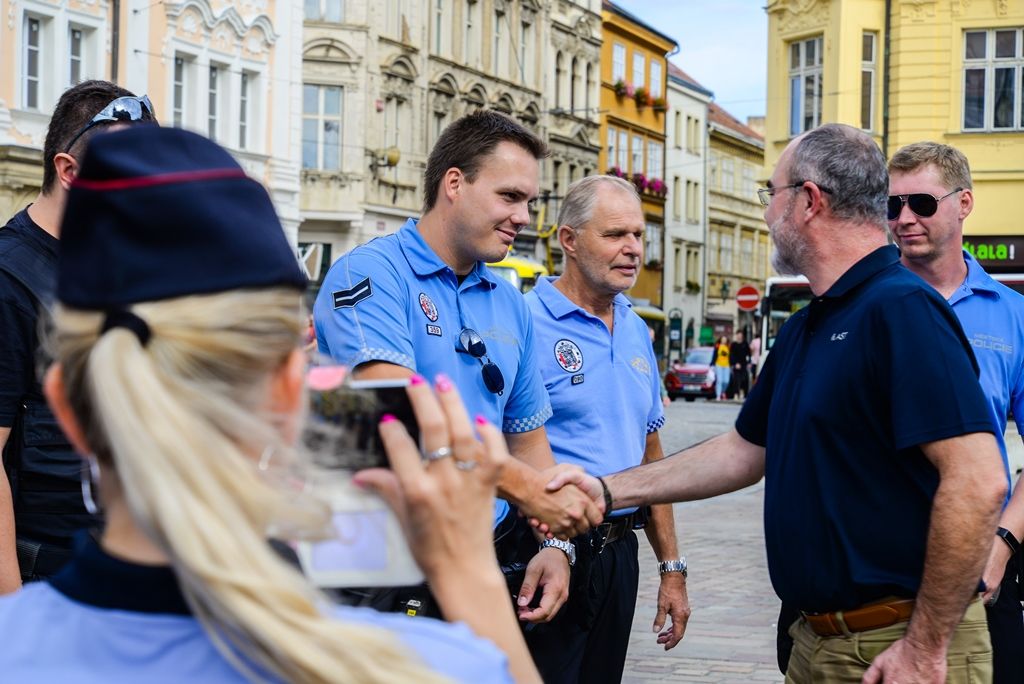 Preventivní kontrola osob bez domova v sadovém okruhu (foto: M. Pecuch, 10.9.2018)