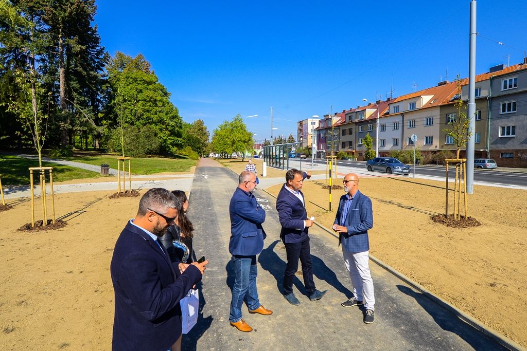 Plzeň má nový přestupní terminál na nám. Milady Horákové (foto: M. Pecuch, 18.9.2018)