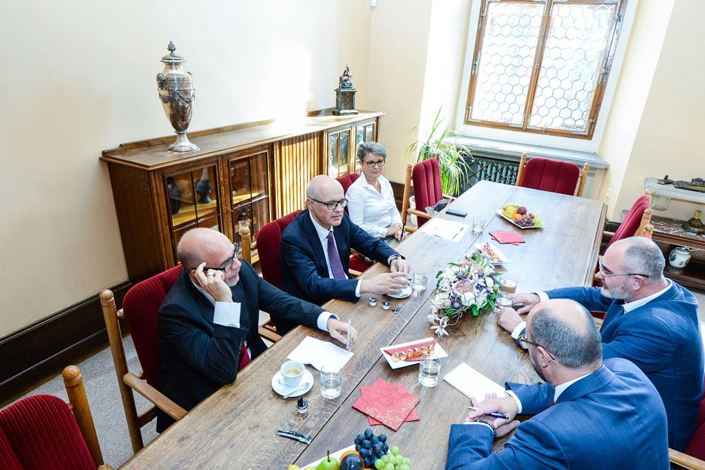 Primátor přijal švýcarského velvyslance (foto: M. Pecuch, 19.9.2018)